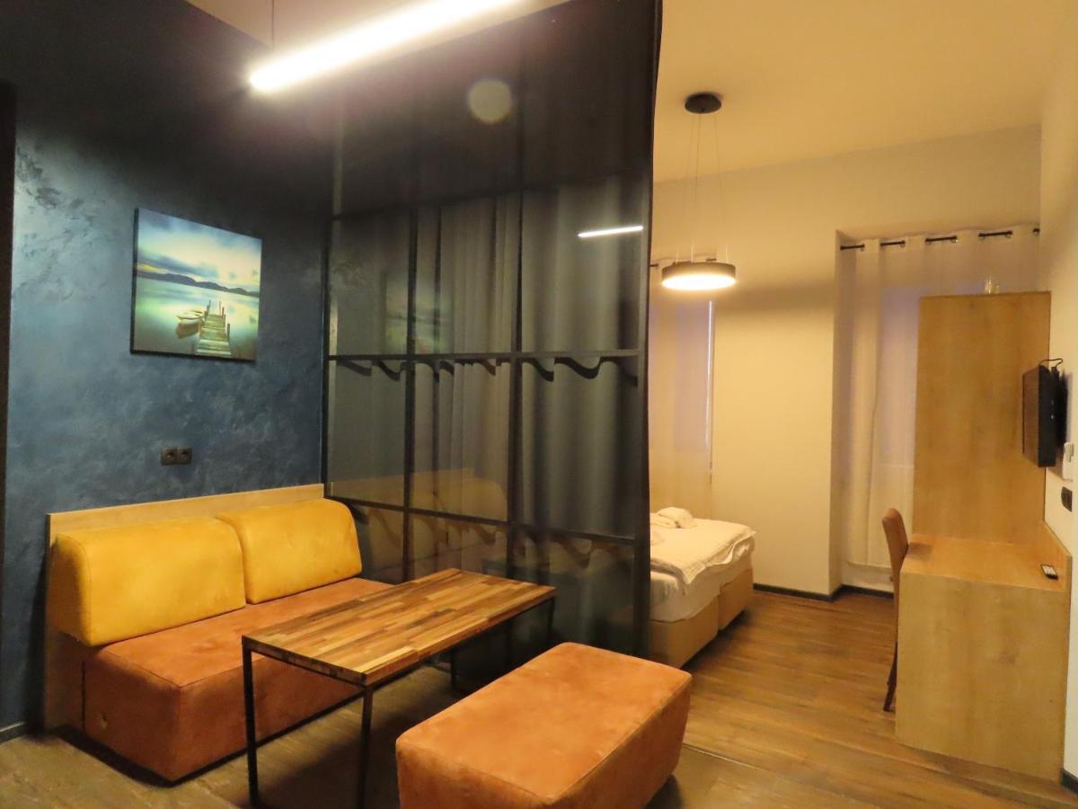 2Br Loft Apartment Near Liberty Square Tbilisi Zewnętrze zdjęcie